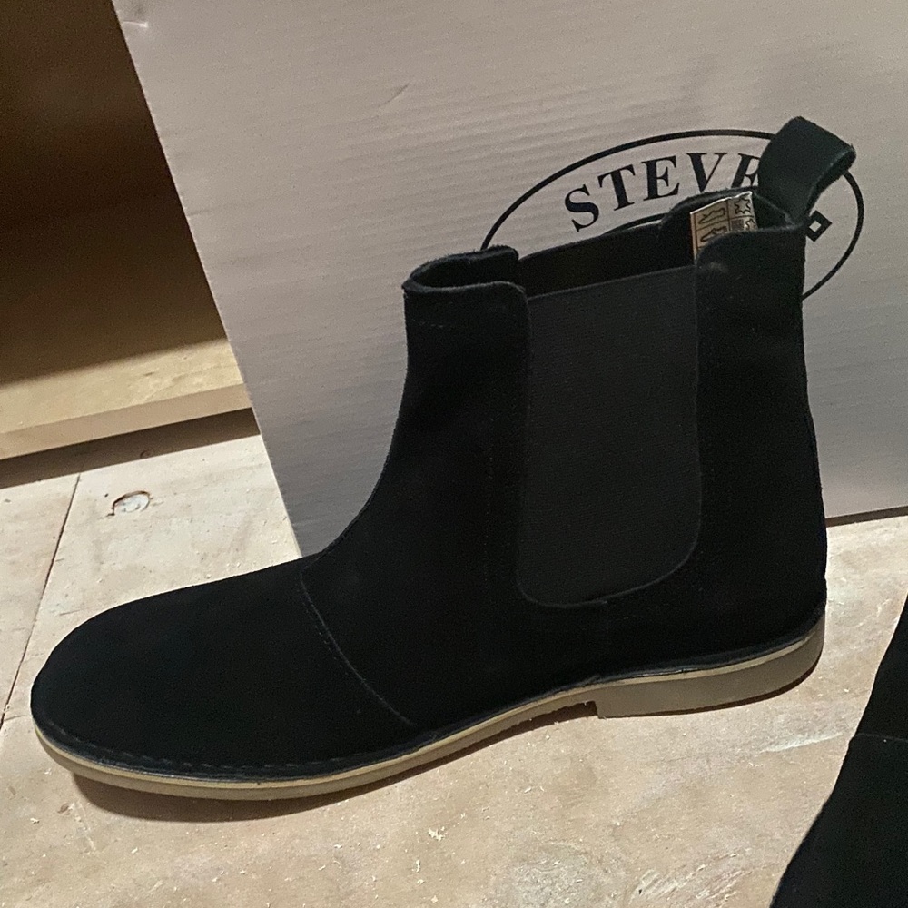 Suede Booties - Picture 2 of 3